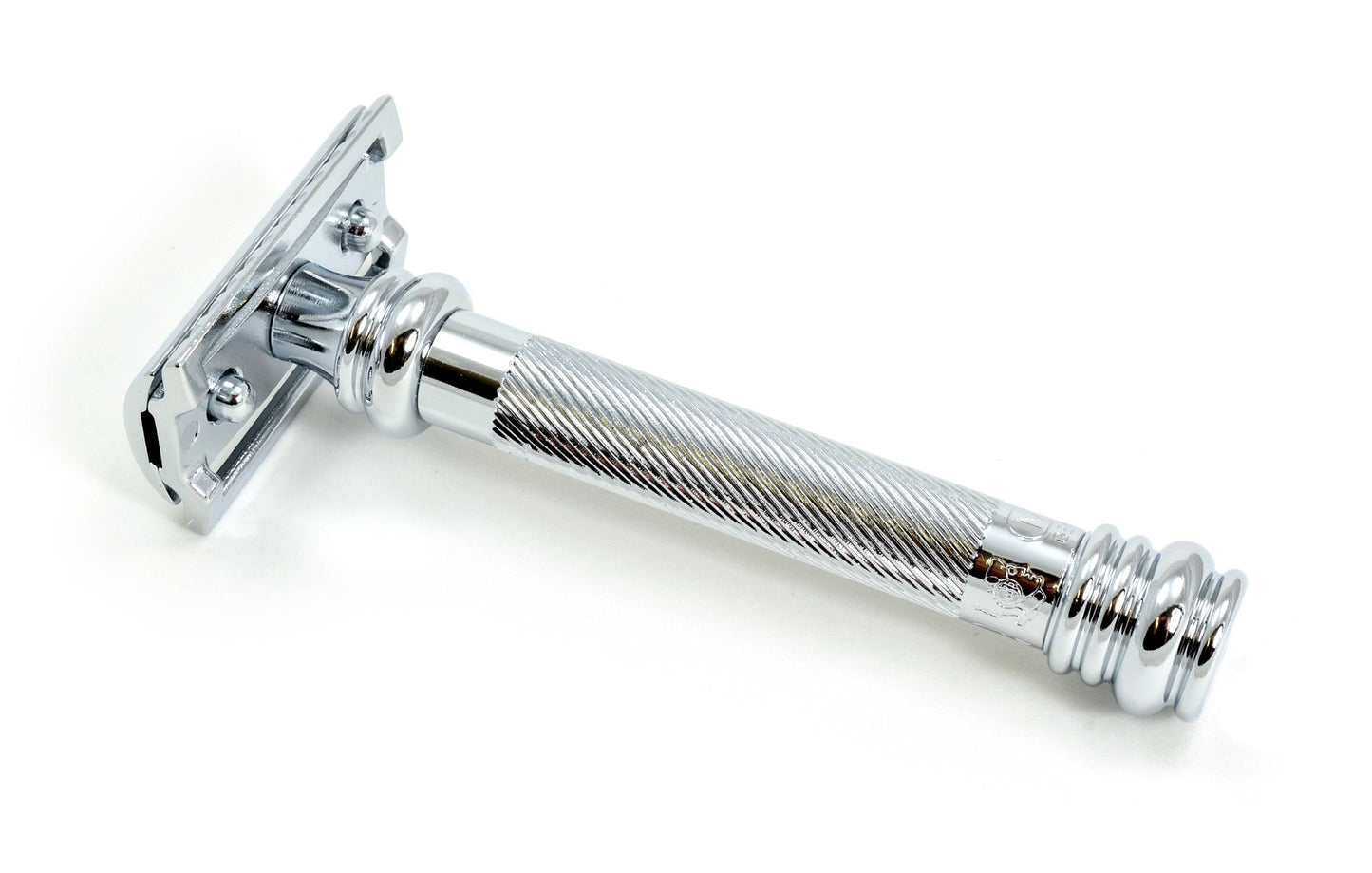 HD Barber Pole 38C Safety Razor Chrome_3824.jpg