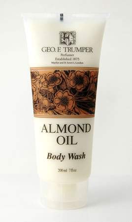 Almond Oil Body Wash 200ml_2959.jpg