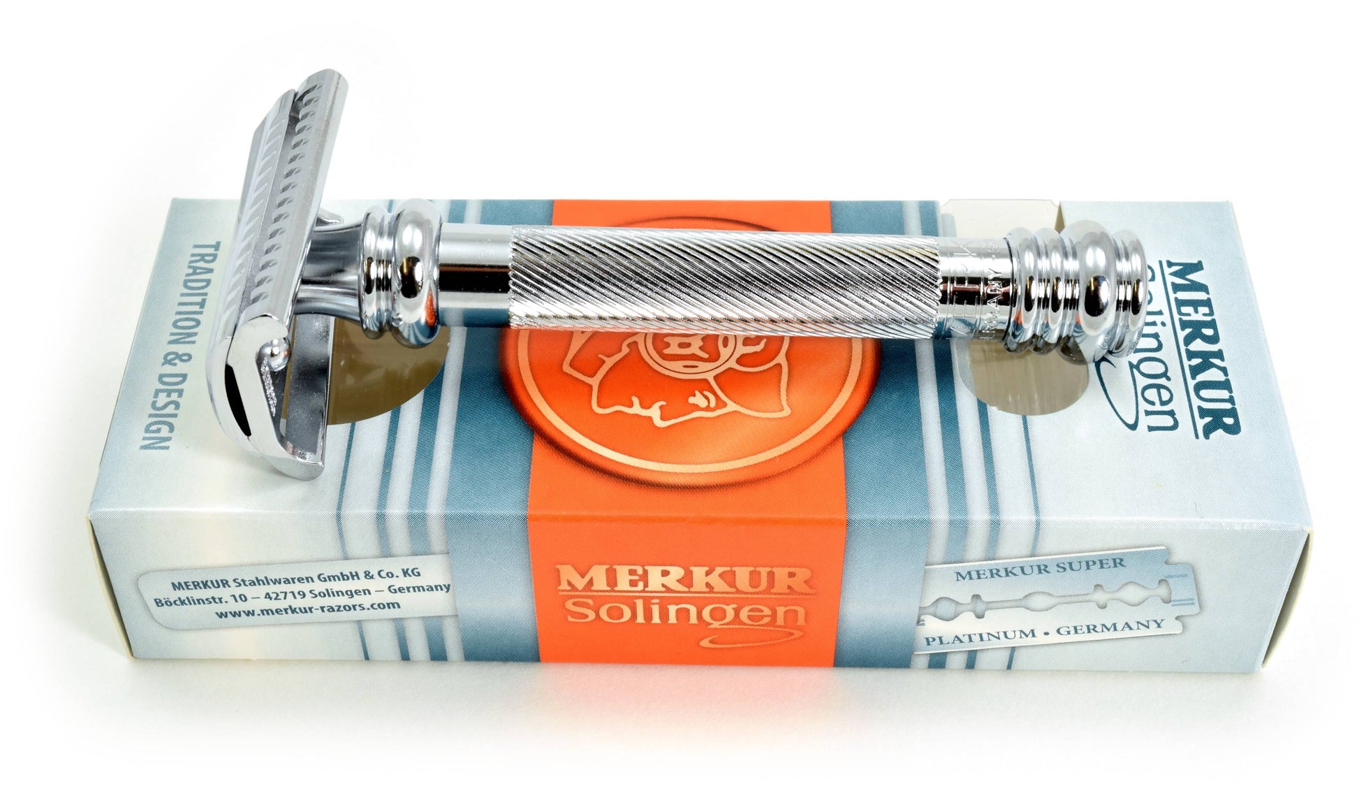 Slant Barber Pole 39C Safety Razor Chrome_3828.jpg